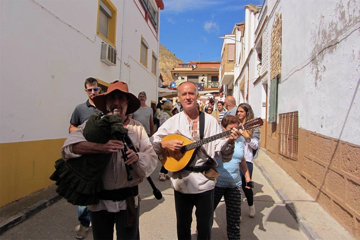 Espectáculos de antaño: Los deslenguados músicos ambulantes 1